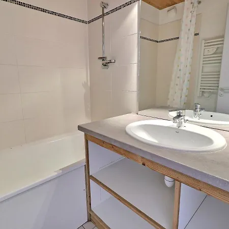 Апартаменты Cosy 2 Pieces, Skis Aux Pieds, Proche Commerces - Fr-1-182a-34 Куршевель